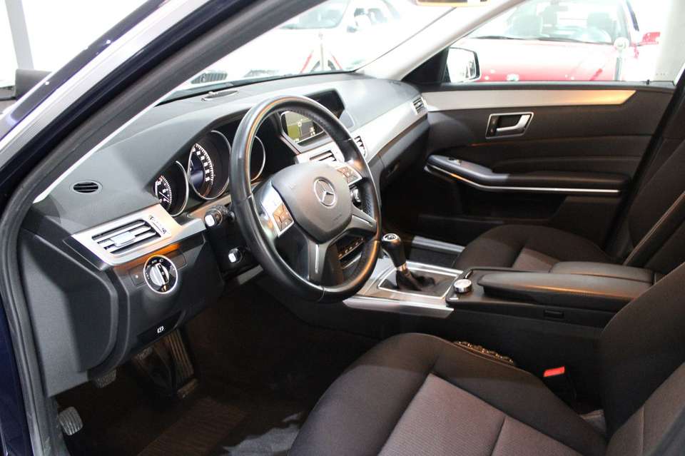Mercedes-Benz E 250 - Imagem 3