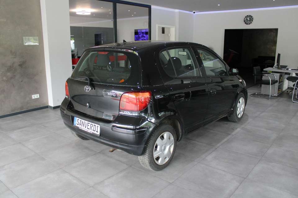 Toyota Yaris - Imagem 11