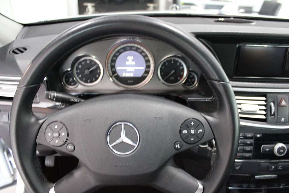 Mercedes-Benz E 250 - Imagem 9
