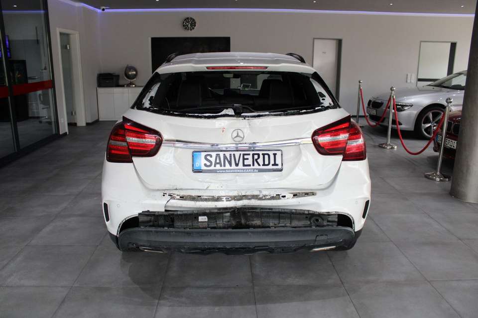 Mercedes-Benz GLA 200 - Imagem 14