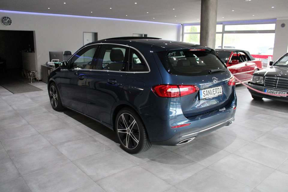 Mercedes-Benz B 220 - Imagem 15