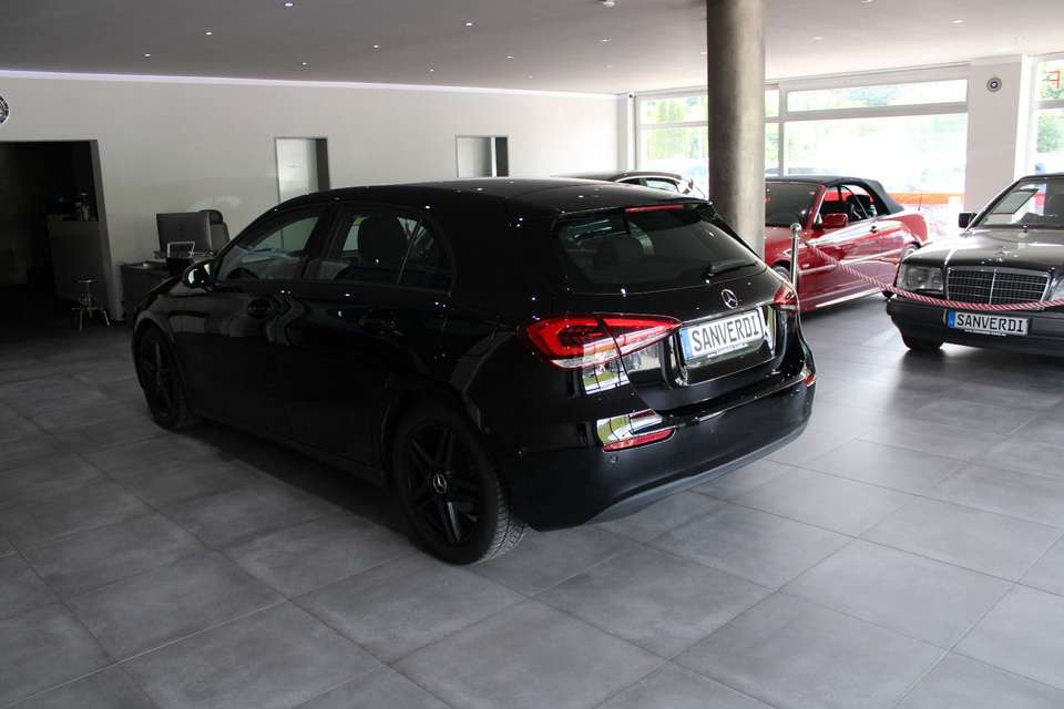 Mercedes-Benz A 180 - Imagem 15