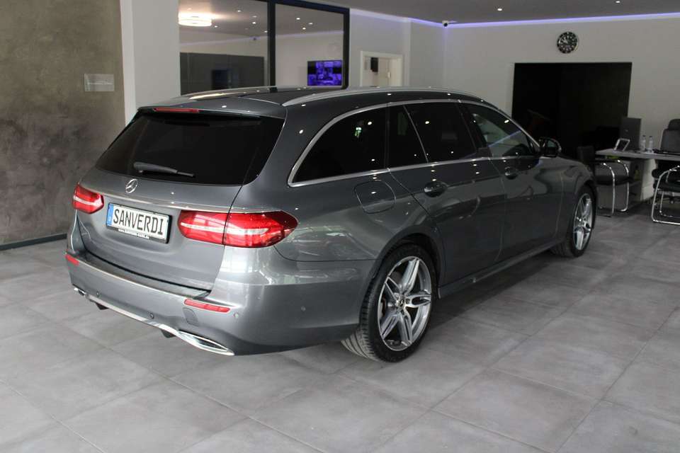 Mercedes-Benz E 400 - Imagem 14