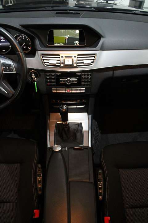 Mercedes-Benz E 250 - Imagem 6