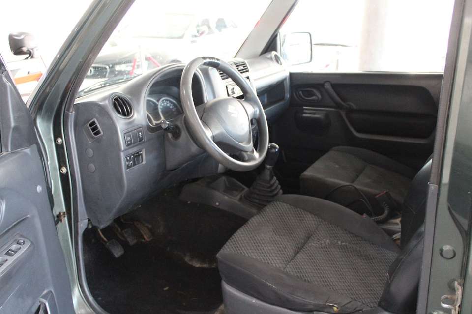 Suzuki Jimny - Imagem 3