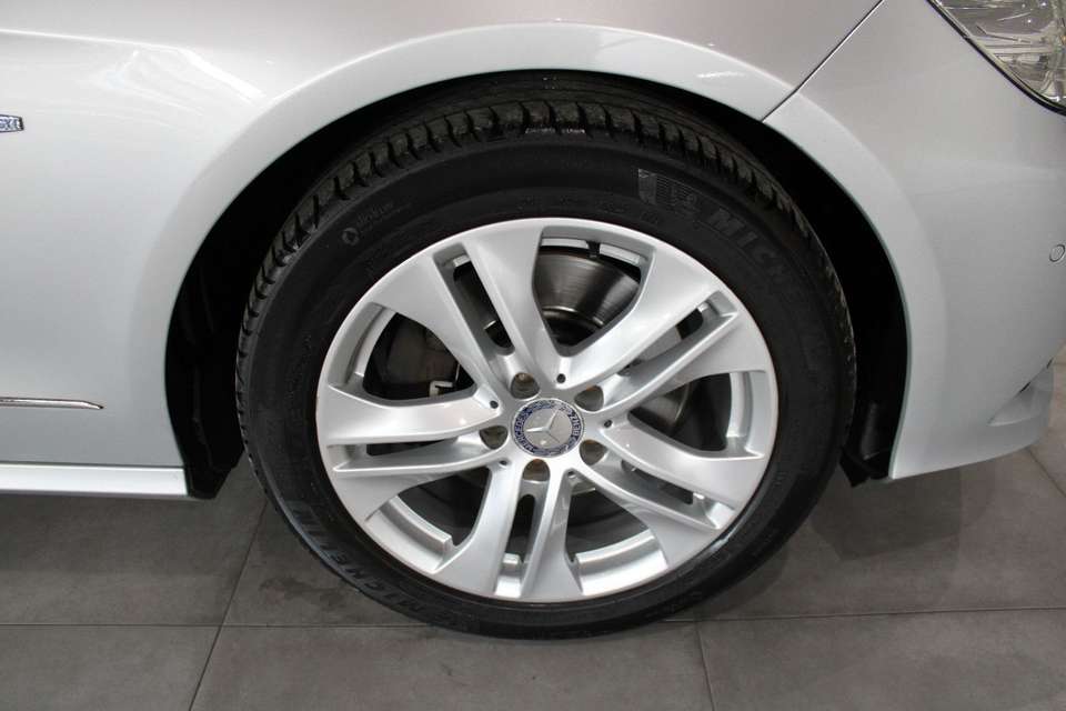 Mercedes-Benz E 250 - Imagem 13