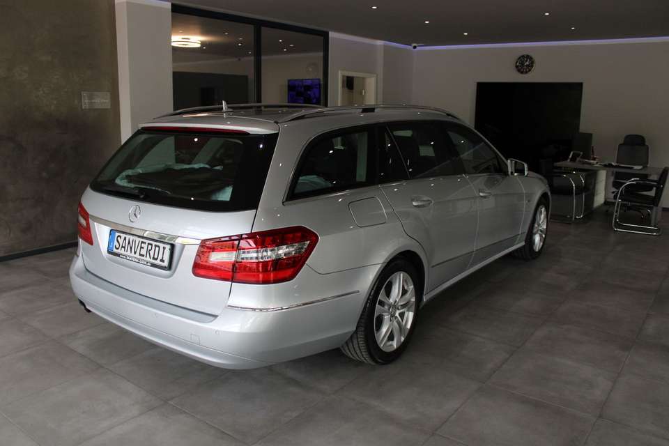 Mercedes-Benz E 250 - Imagem 14