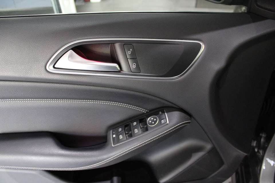 Mercedes-Benz B 200 - Imagem 12