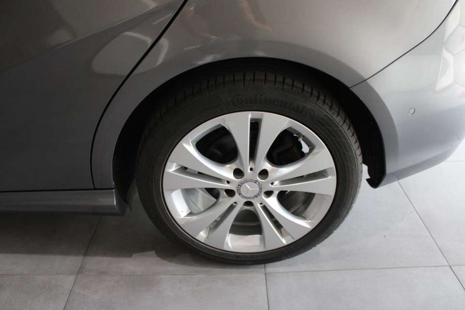 Mercedes-Benz B 200 - Imagem 13