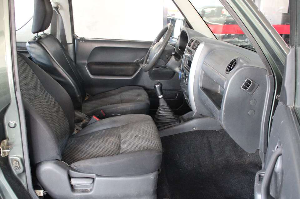 Suzuki Jimny - Imagem 8