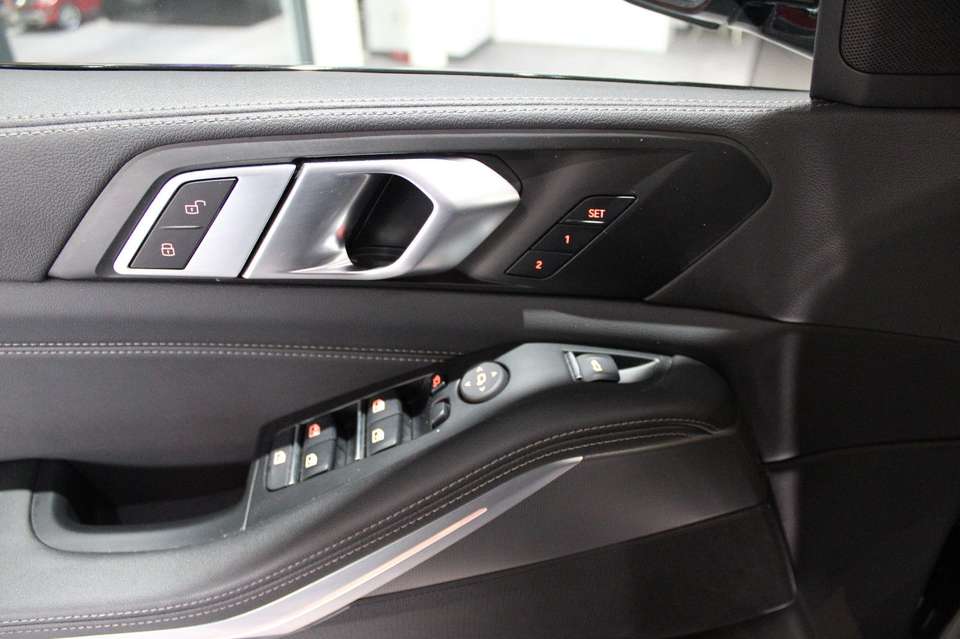 BMW X5 - Imagem 11