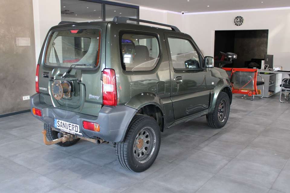 Suzuki Jimny - Imagem 12