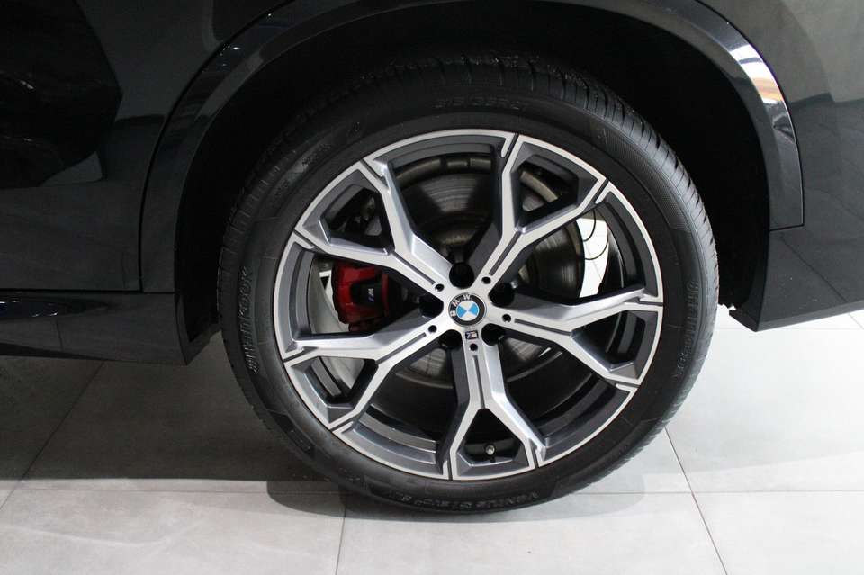BMW X5 - Imagem 13