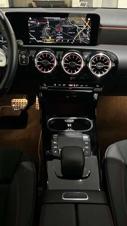 Mercedes-Benz A 200 - Imagem 6