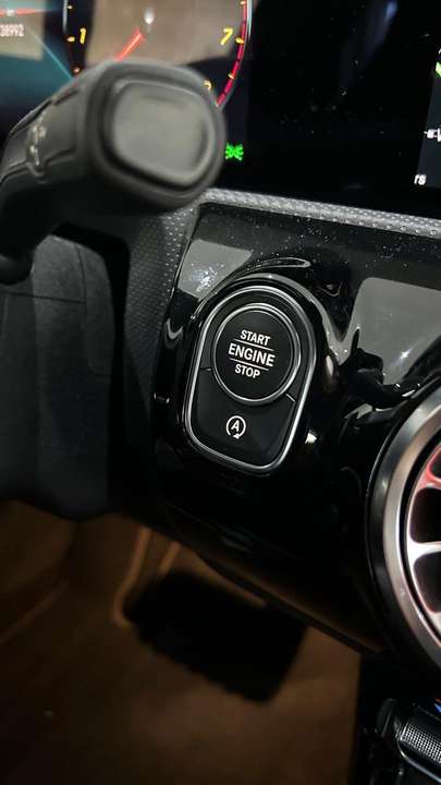 Mercedes-Benz A 200 - Imagem 11