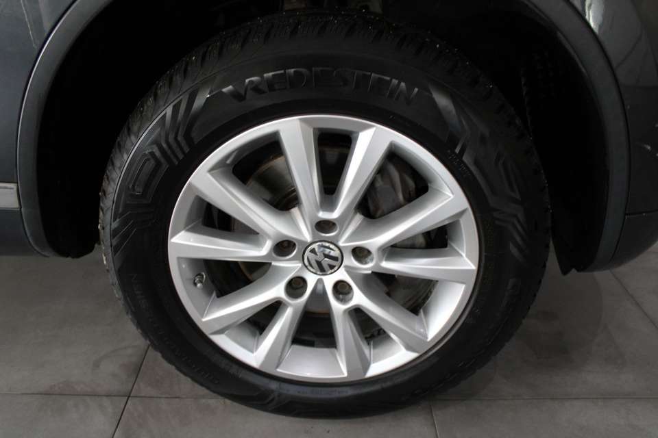 Volkswagen Touareg - Imagem 12
