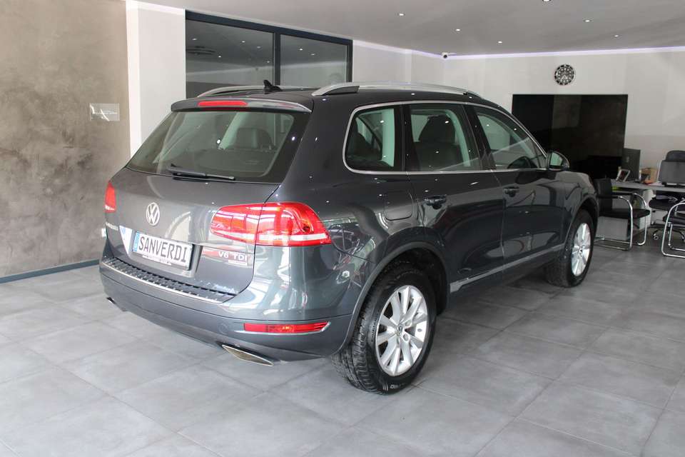 Volkswagen Touareg - Imagem 13