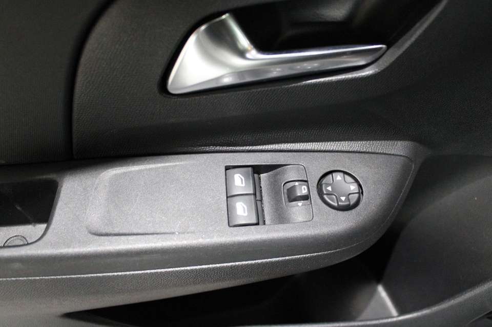 Opel Corsa - Imagem 12