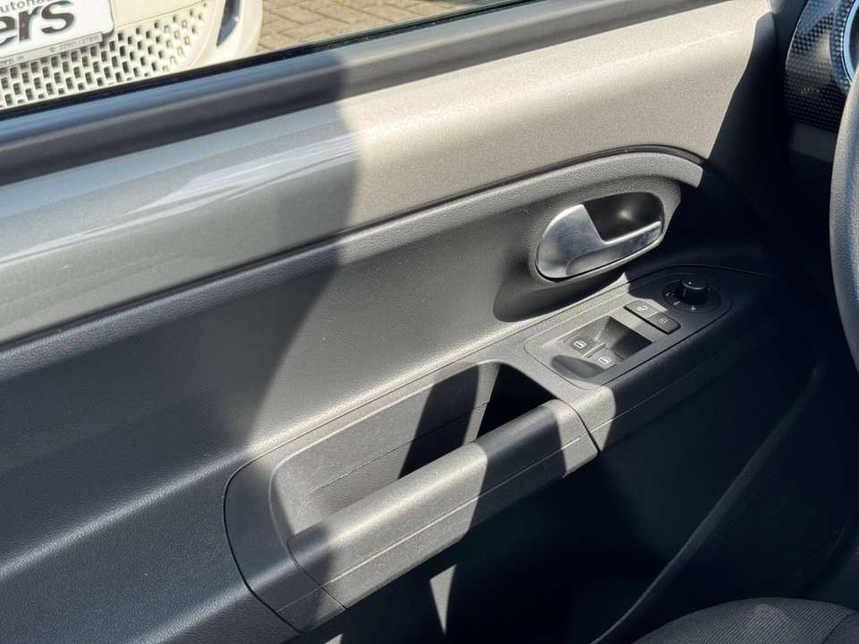 Volkswagen up! - Imagem 15