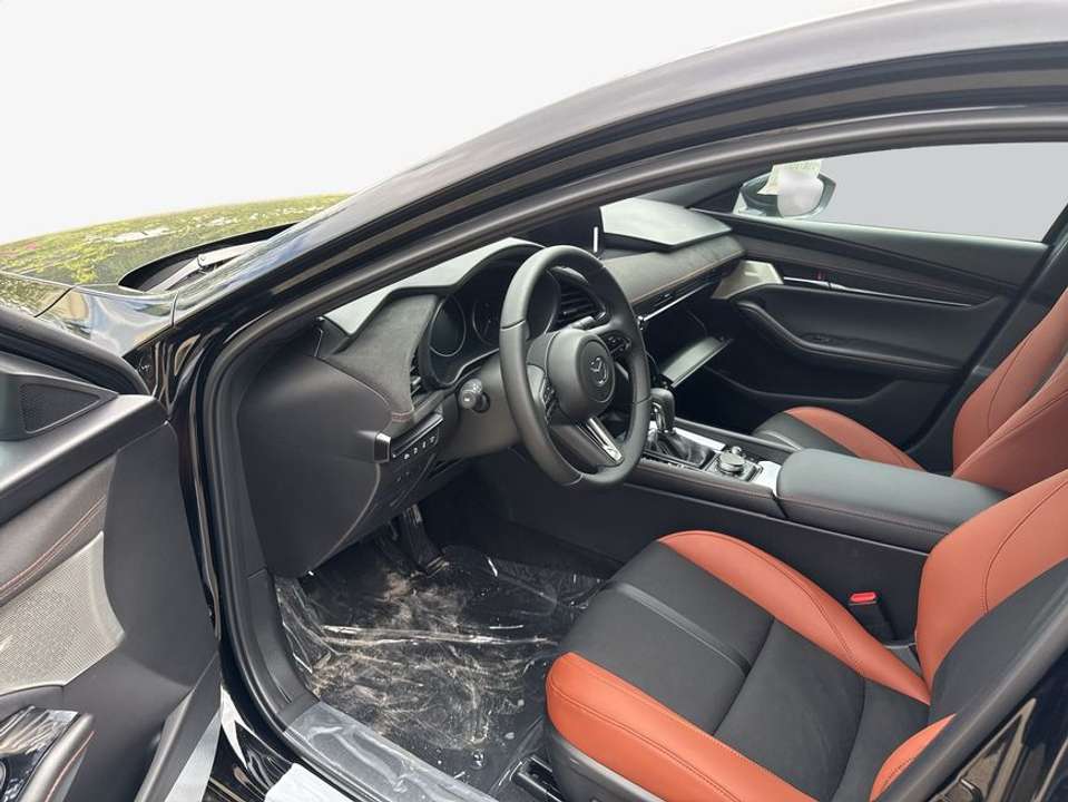 Mazda 3 - Imagem 9