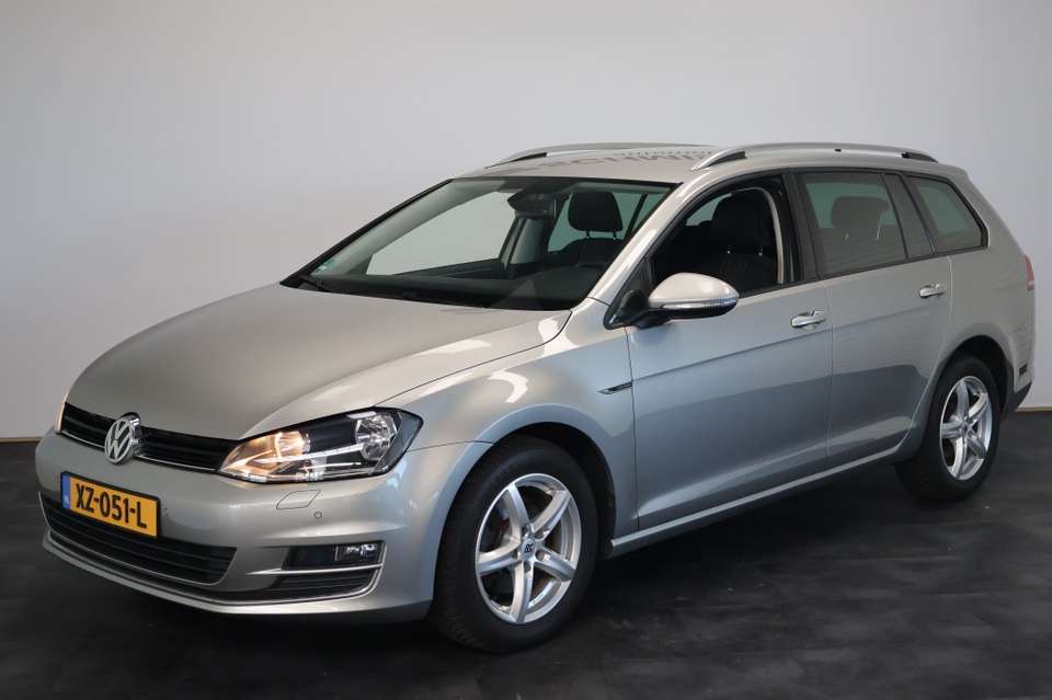 Volkswagen Golf Variant - Imagem 1
