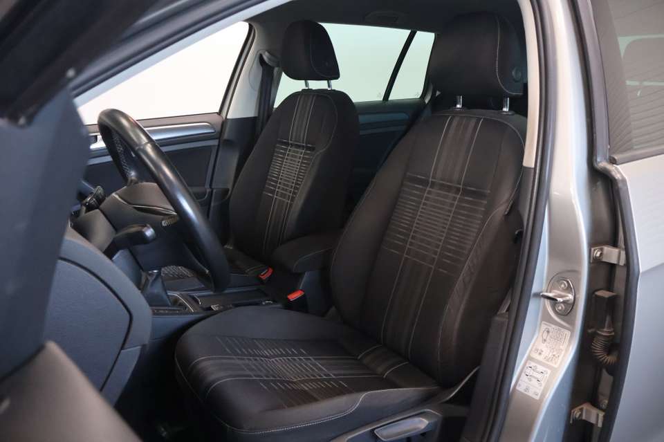 Volkswagen Golf Variant - Imagem 4