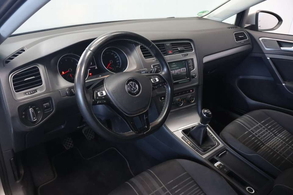 Volkswagen Golf Variant - Imagem 6