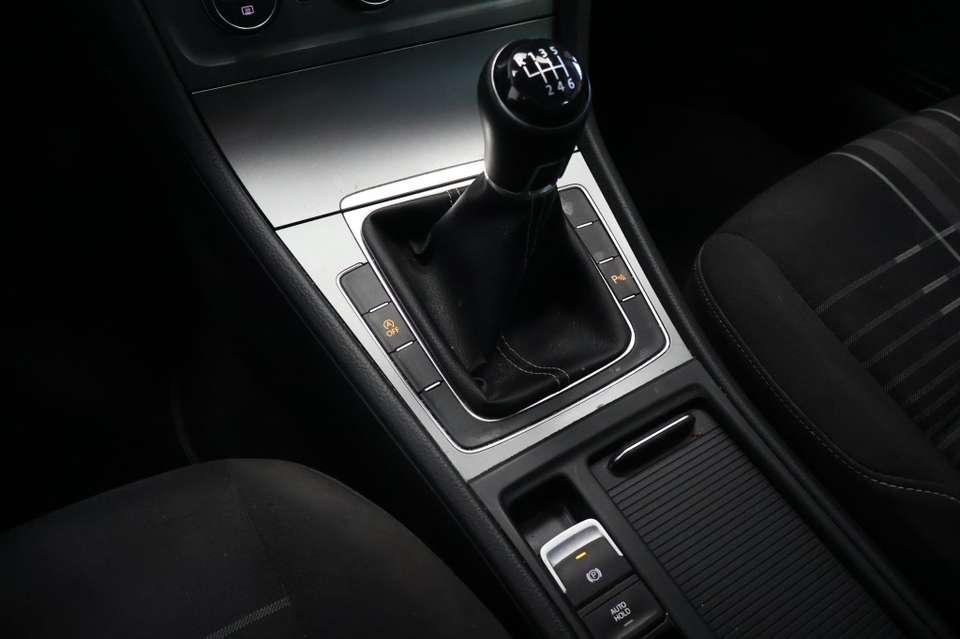 Volkswagen Golf Variant - Imagem 15