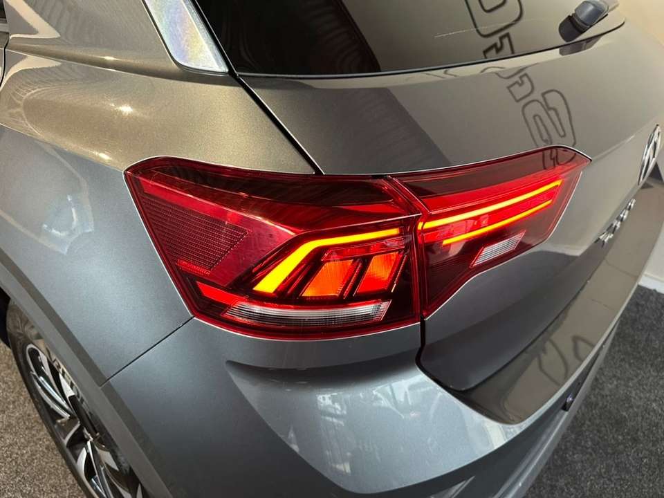 Volkswagen T-Roc - Imagem 10