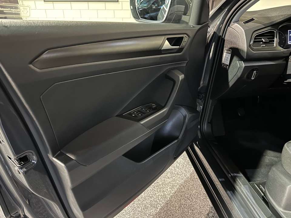 Volkswagen T-Roc - Imagem 12