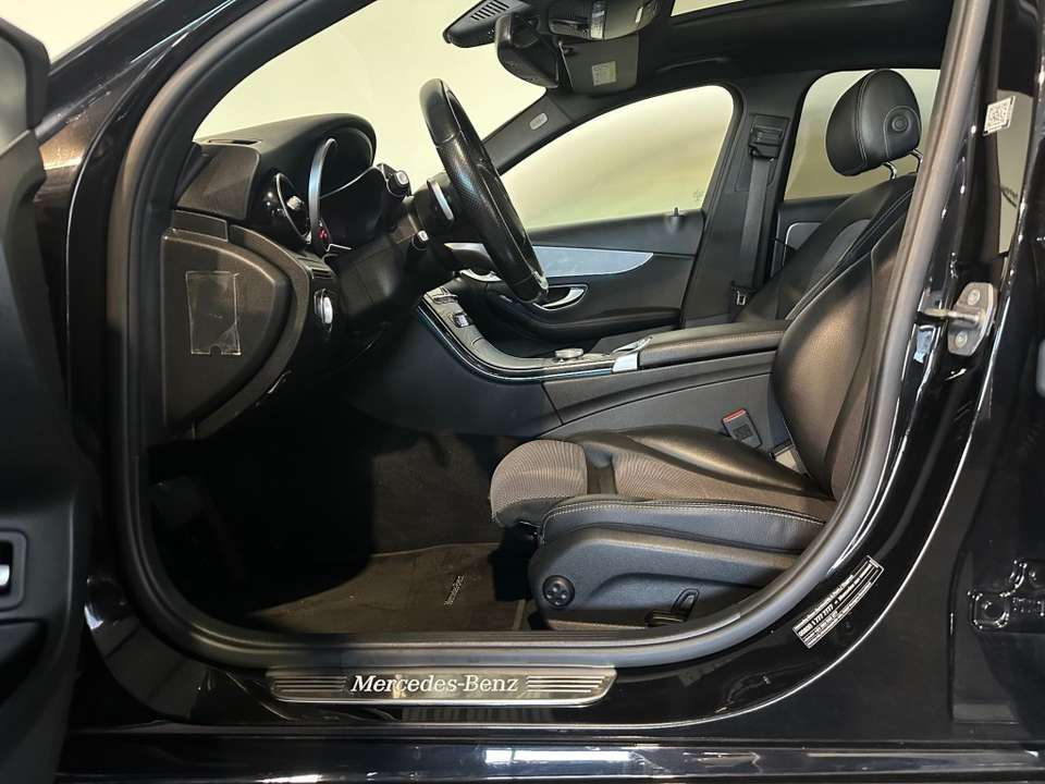 Mercedes-Benz C 180 - Imagem 13