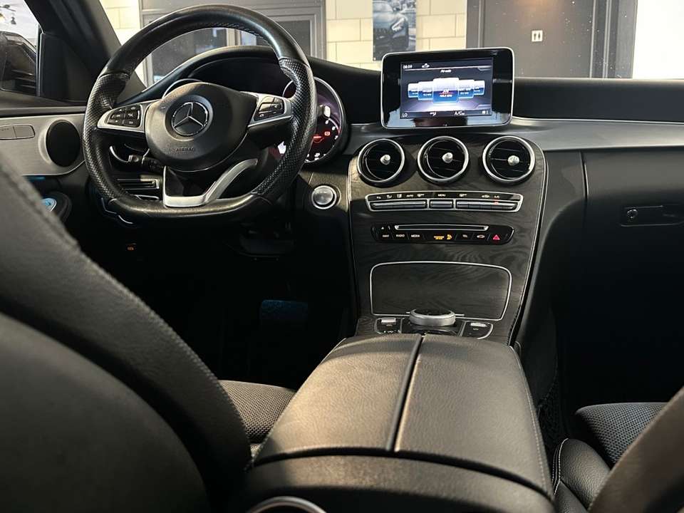 Mercedes-Benz C 180 - Imagem 15