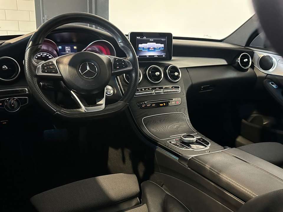 Mercedes-Benz C 180 - Imagem 16