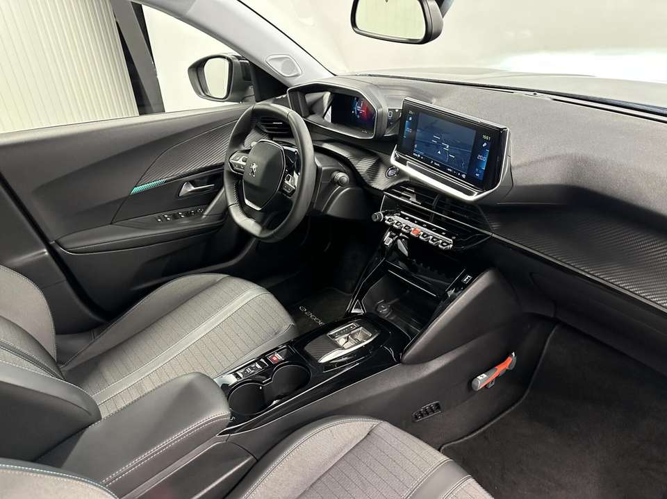 Peugeot e-2008 - Imagem 12