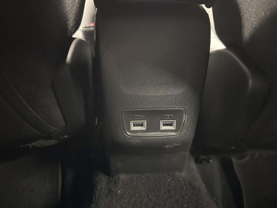 Peugeot e-2008 - Imagem 15
