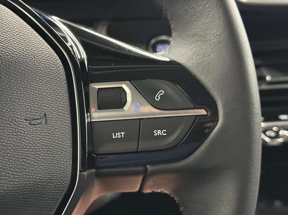 Peugeot e-2008 - Imagem 20