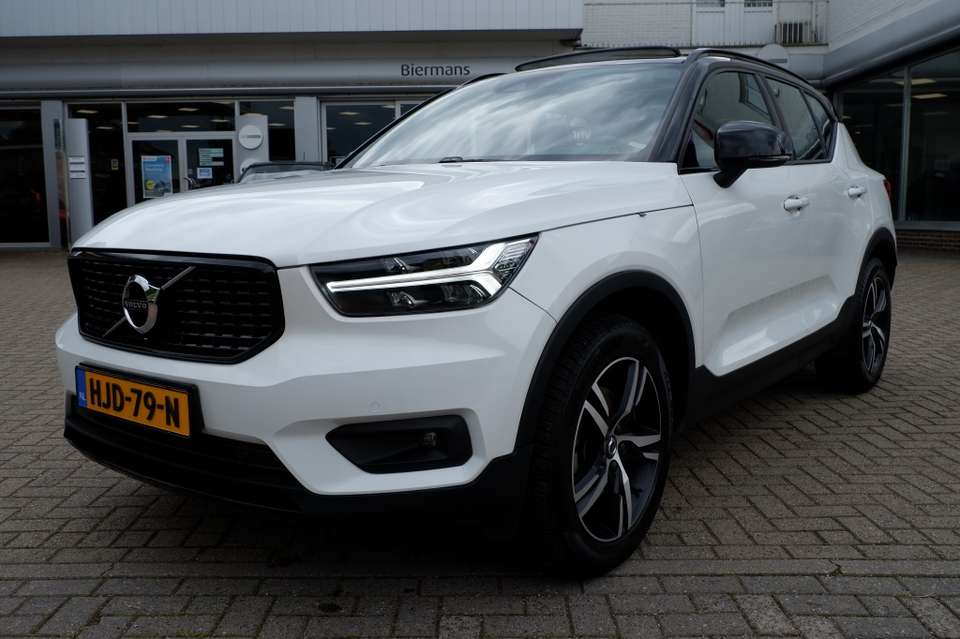 Volvo XC40 - Imagem 2