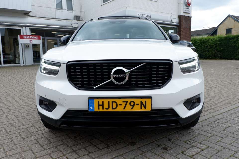 Volvo XC40 - Imagem 4