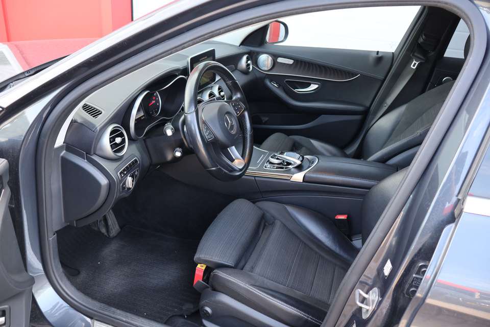 Mercedes-Benz C 400 - Imagem 6
