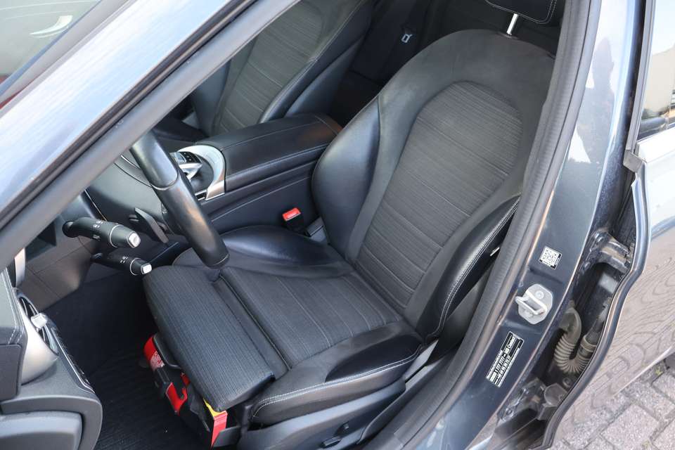 Mercedes-Benz C 400 - Imagem 7