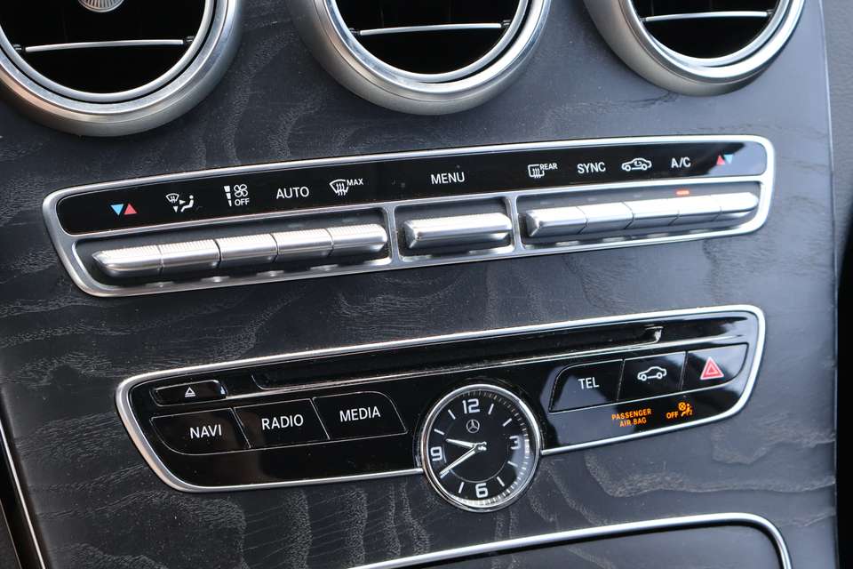 Mercedes-Benz C 400 - Imagem 15
