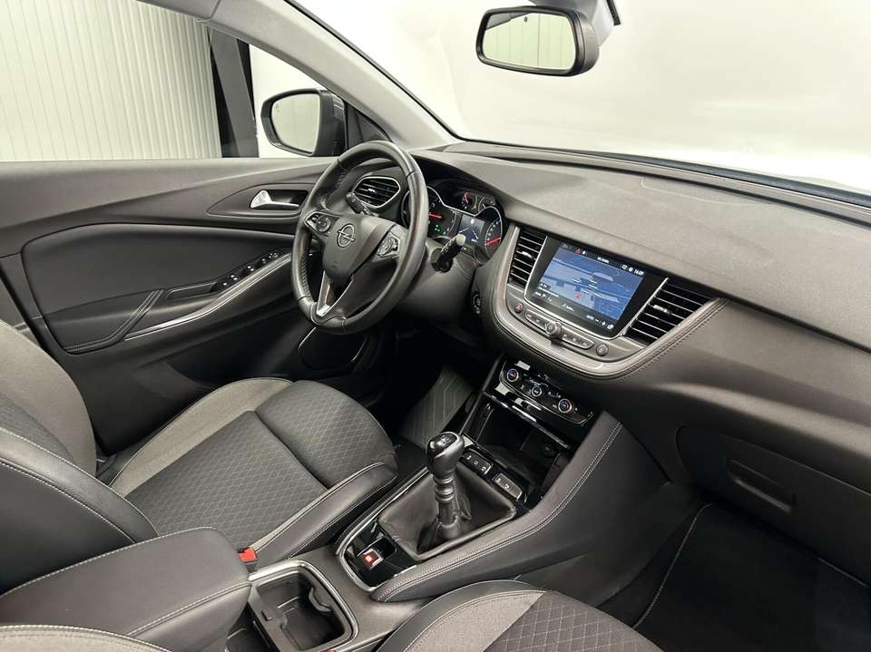 Opel Grandland X - Imagem 12