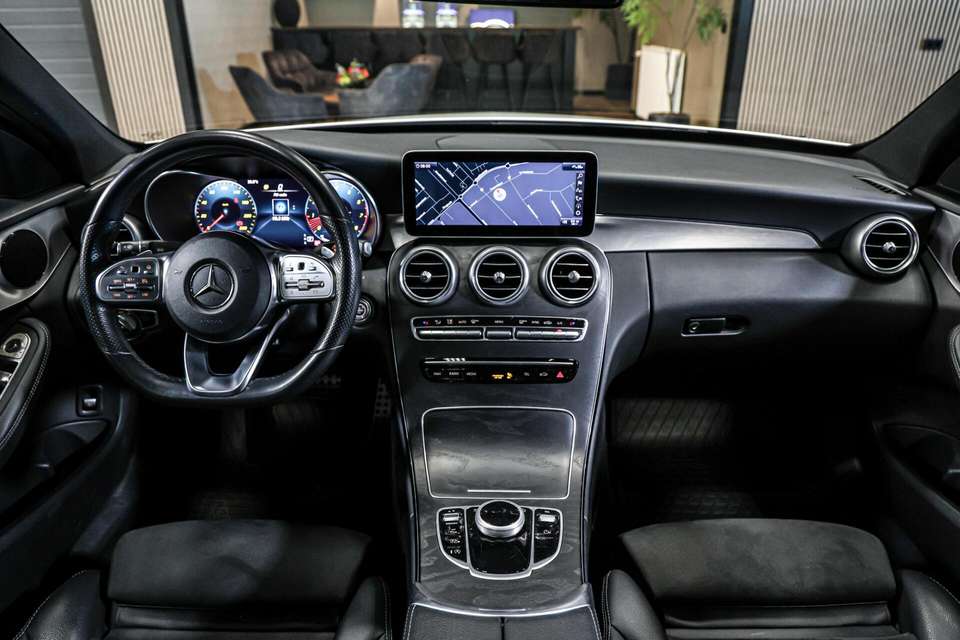 Mercedes-Benz C 180 - Imagem 2