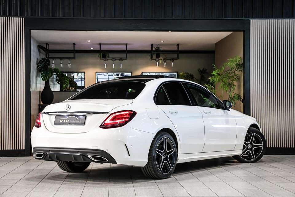 Mercedes-Benz C 180 - Imagem 5