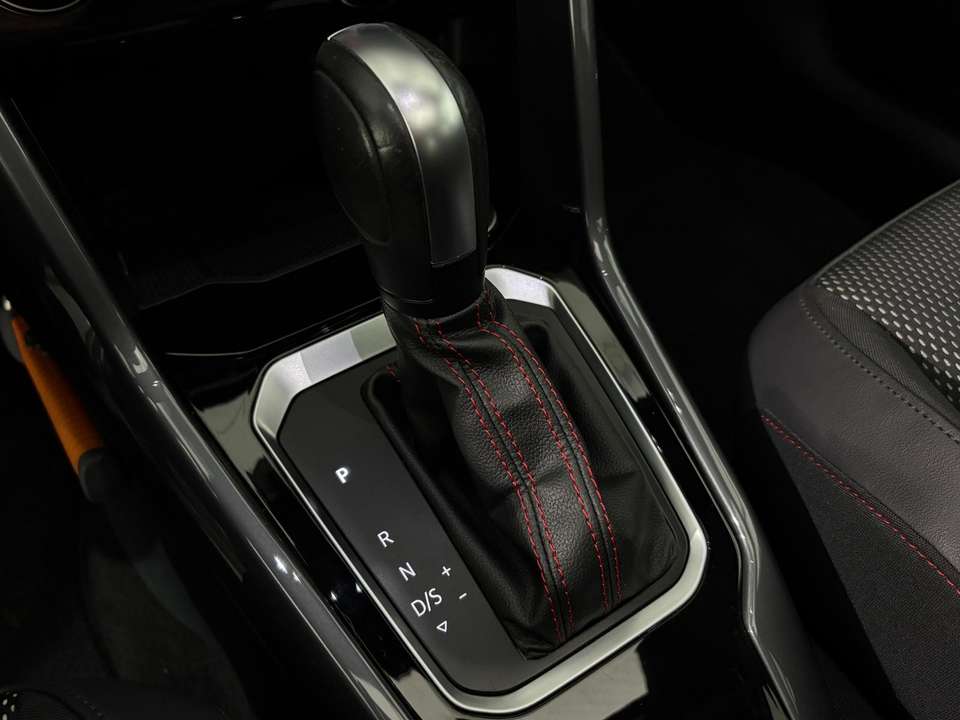 Volkswagen T-Roc - Imagem 14