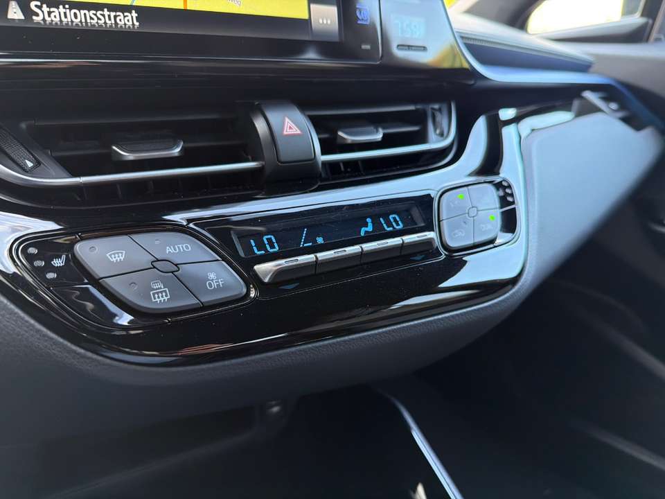 Toyota C-HR - Imagem 14