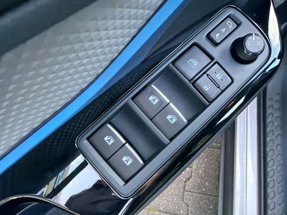 Toyota C-HR - Imagem 16