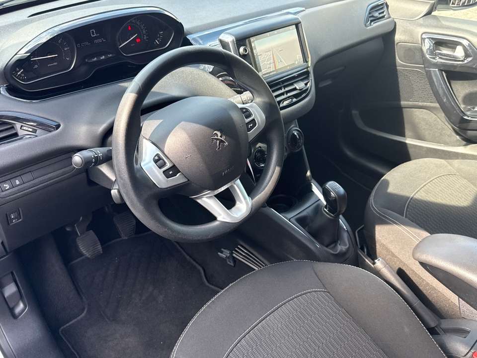 Peugeot 208 - Imagem 14