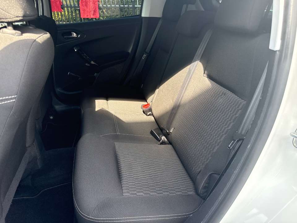 Peugeot 208 - Imagem 16