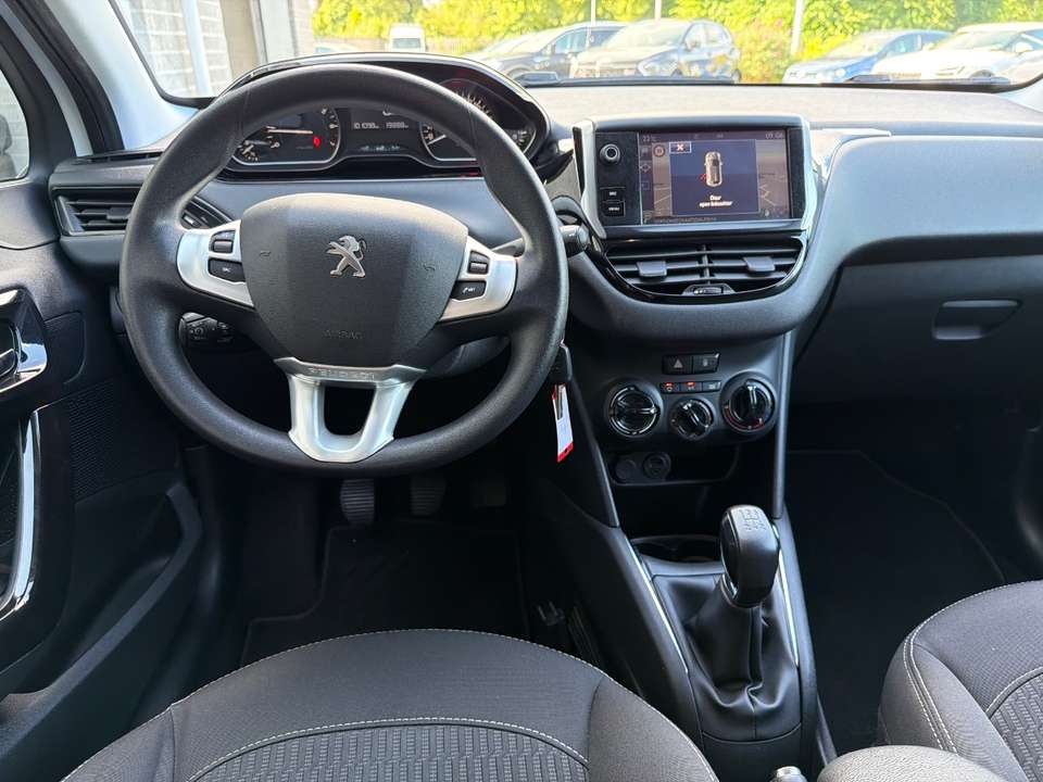 Peugeot 208 - Imagem 19
